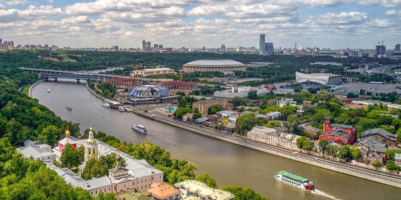 Движение транспорта по Лужнецкой и Фрунзенской набережным временно перекроют