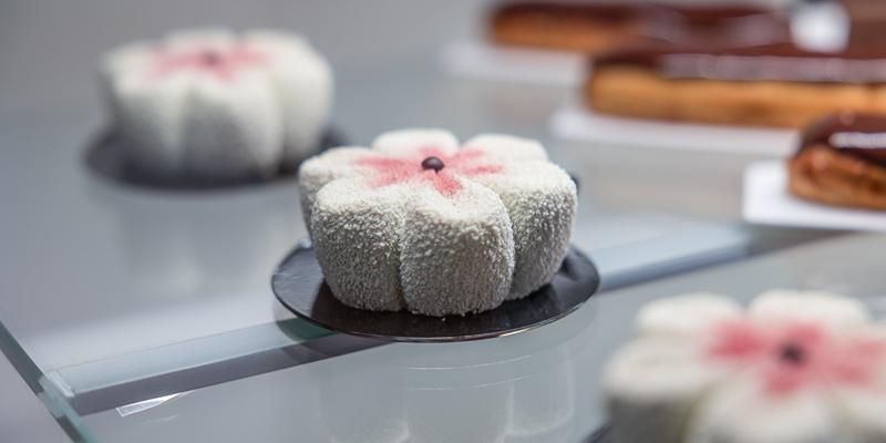 В Москве начался фестиваль кондитерского искусства «Вкус жизни», посвященный материнству и женственности