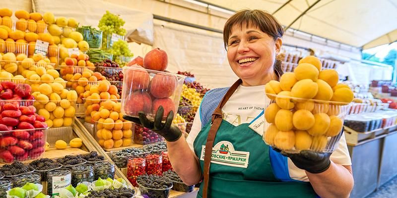 Московские ярмарки приглашают горожан за абрикосами, персиками и алычой