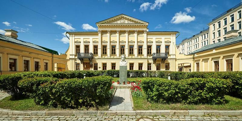 Библиотеки и культурные центры Москвы подготовили в день открытых дверей лекции и экскурсии