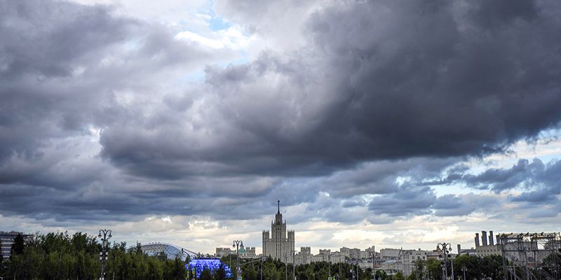 Дождь, гроза и ветер: в ближайшие часы погода в столице ухудшится