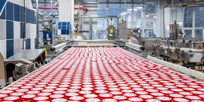 Столичные предприятия увеличили выпуск пищевой продукции при поддержке города