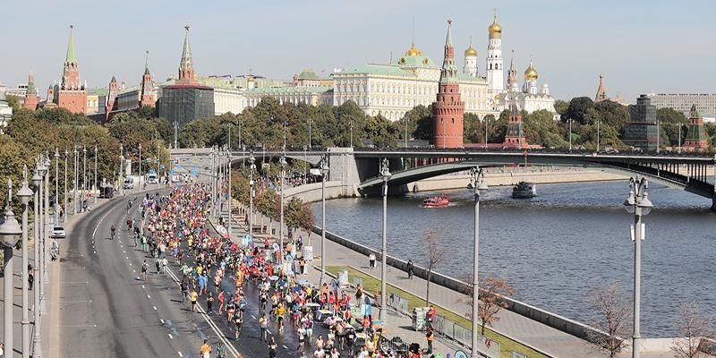 12 октября временно перекроют движение транспорта на нескольких набережных