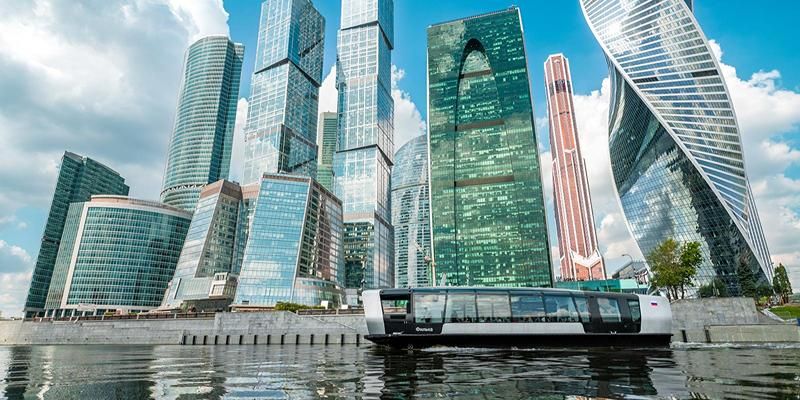 Какие лекции музеев Москвы можно послушать на борту речного транспорта
