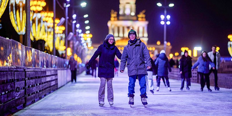 «Полет во времени»: чем удивит каток на ВДНХ в юбилейный сезон