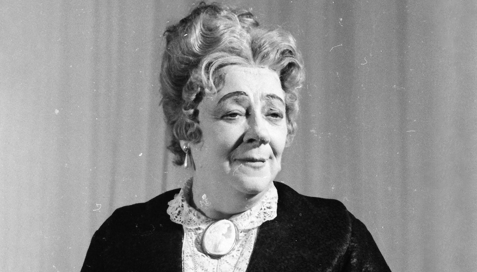 «Красота — страшная сила»: к 130-летию со дня рождения Фаины Раневской