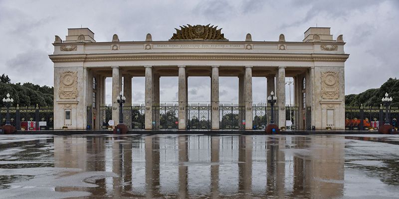 Сильный дождь и гроза: парки временно закроют из-за непогоды
