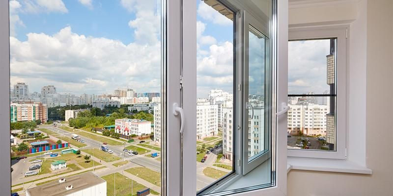 Сервис «Ремонт окон» поможет горожанам установить или заменить москитные сетки