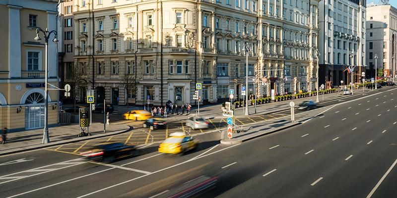 Пешеходные переходы, светофоры и разметка: как благодаря кураторам ЦОДД меняется ситуация на дорогах