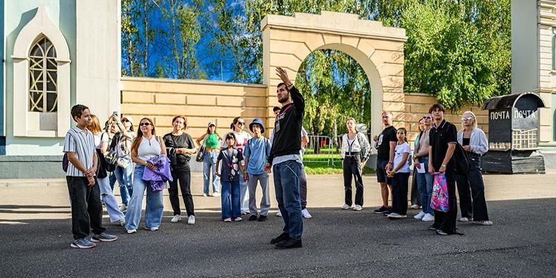Около 1,2 тысячи экскурсий провели в кинопарке «Москино» в этом году