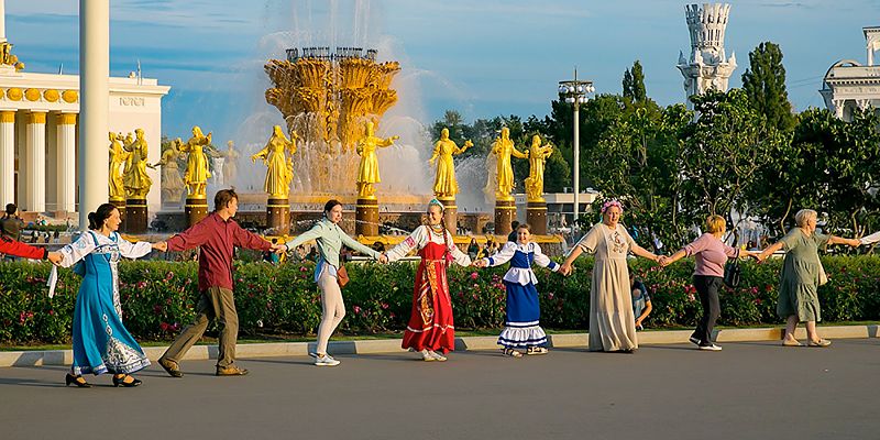 Игровые хороводы и народные танцы: ВДНХ приглашает на фестиваль фольклорного творчества