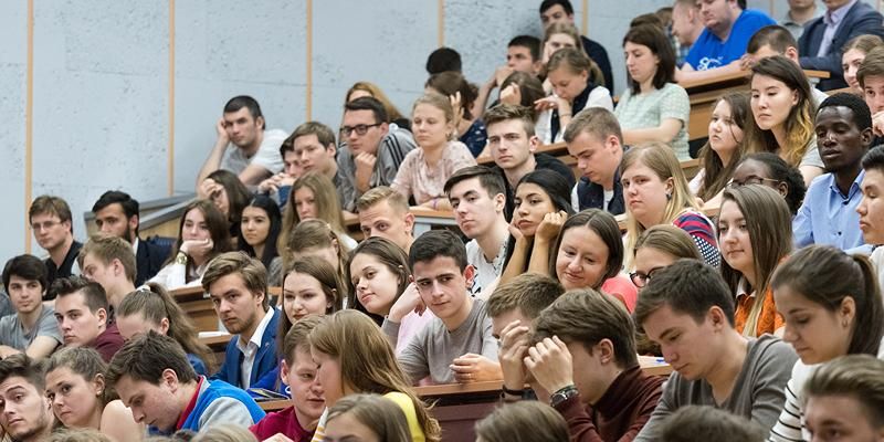 Экономика — самая популярная специальность у выпускников столичных вузов в 2024 году