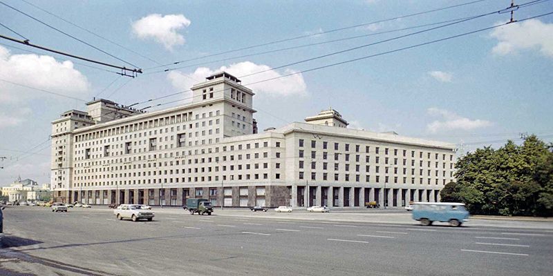 Metropol, National, Leningradskaya, Moskva: transformations of Moscow hotels