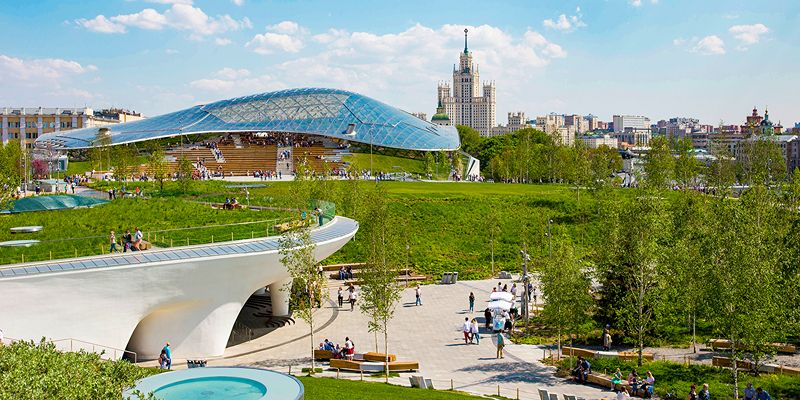 Тундра в центре Москвы и история на ощупь: парку «Зарядье» — пять лет
