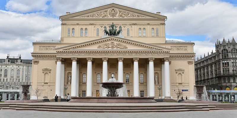Фонтан у Большого театра подготовили к открытию сезона