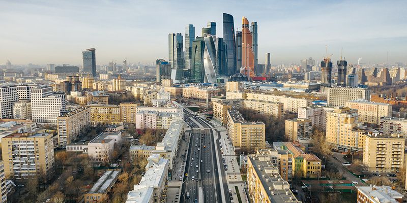 Почти 1,4 тысячи предпринимателей получили поддержку города в имущественно-земельной сфере
