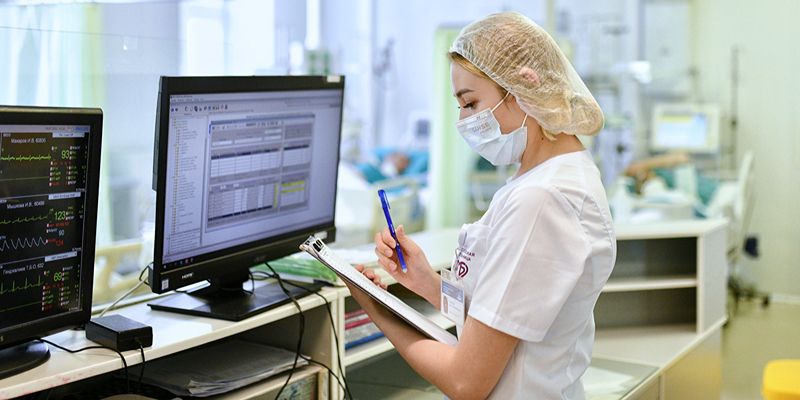 Началось обучение медсестер для работы в скоропомощных комплексах