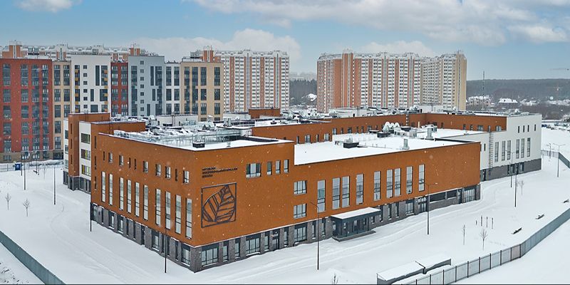 В Рассказовке ввели в эксплуатацию школу-гигант на 2100 мест