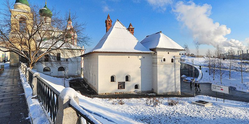 В Старом Английском Дворе пройдет интерактивная выставка «Алиса в Нейроцарстве»