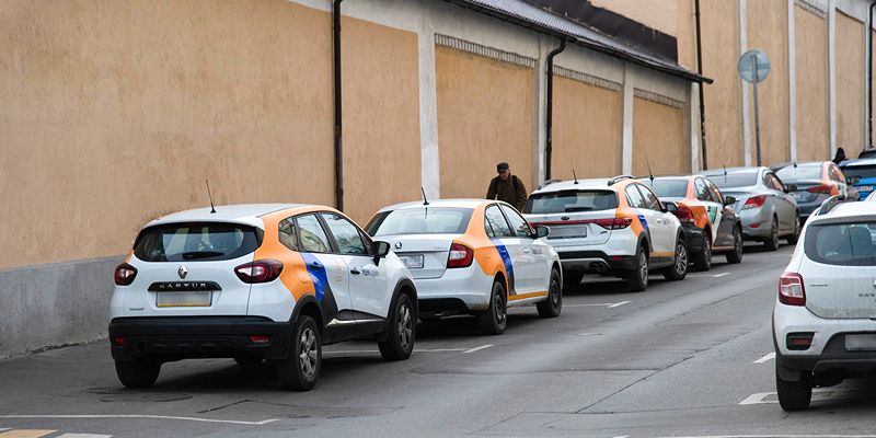 Москва окажет поддержку сервисам каршеринга и такси