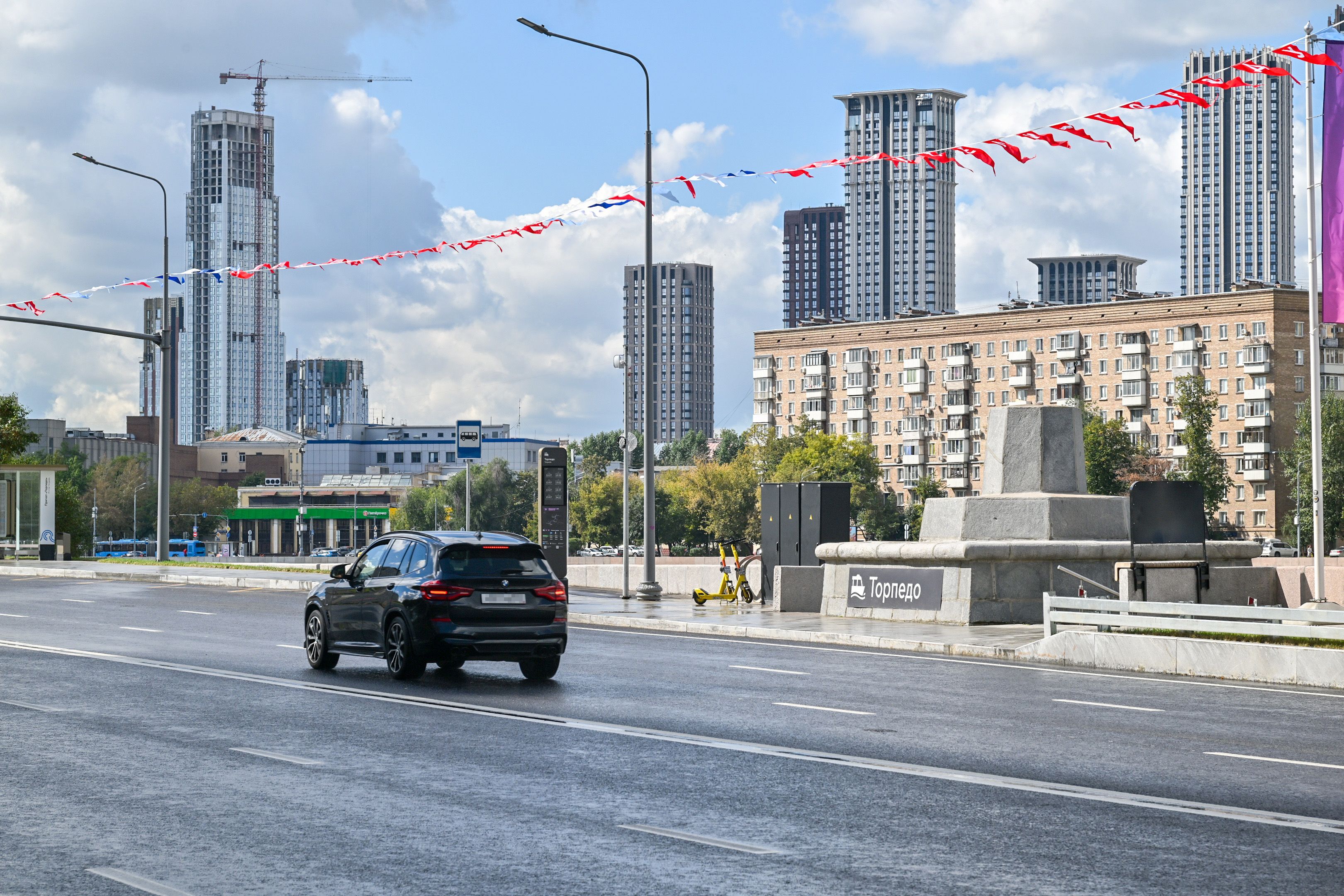 Открытие участков Крутицкой и Симоновской набережных на левом берегу Москвы-реки