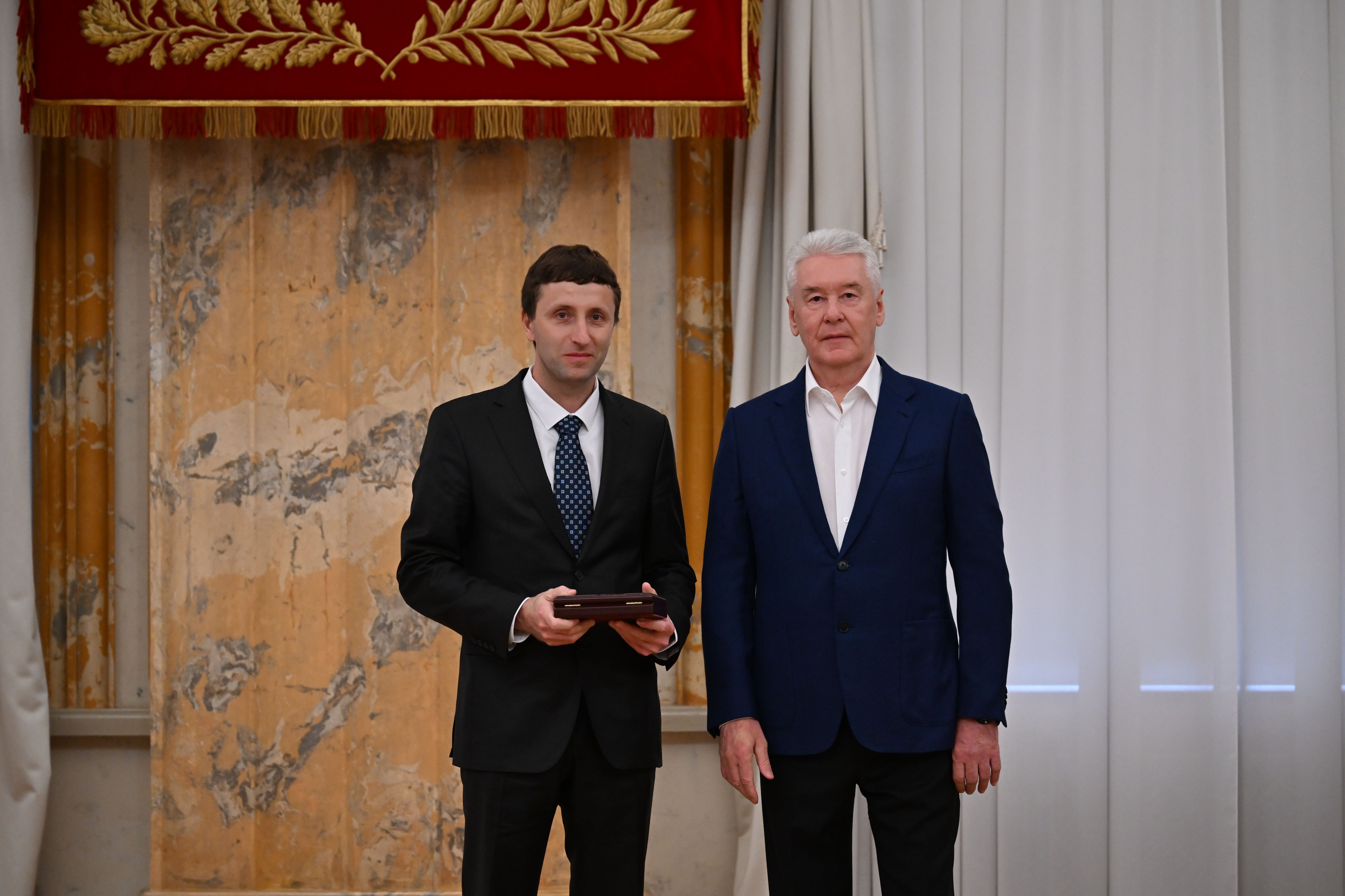 Награждение медиков Москвы, работавших в составе выездных бригад в клиниках Донбасса