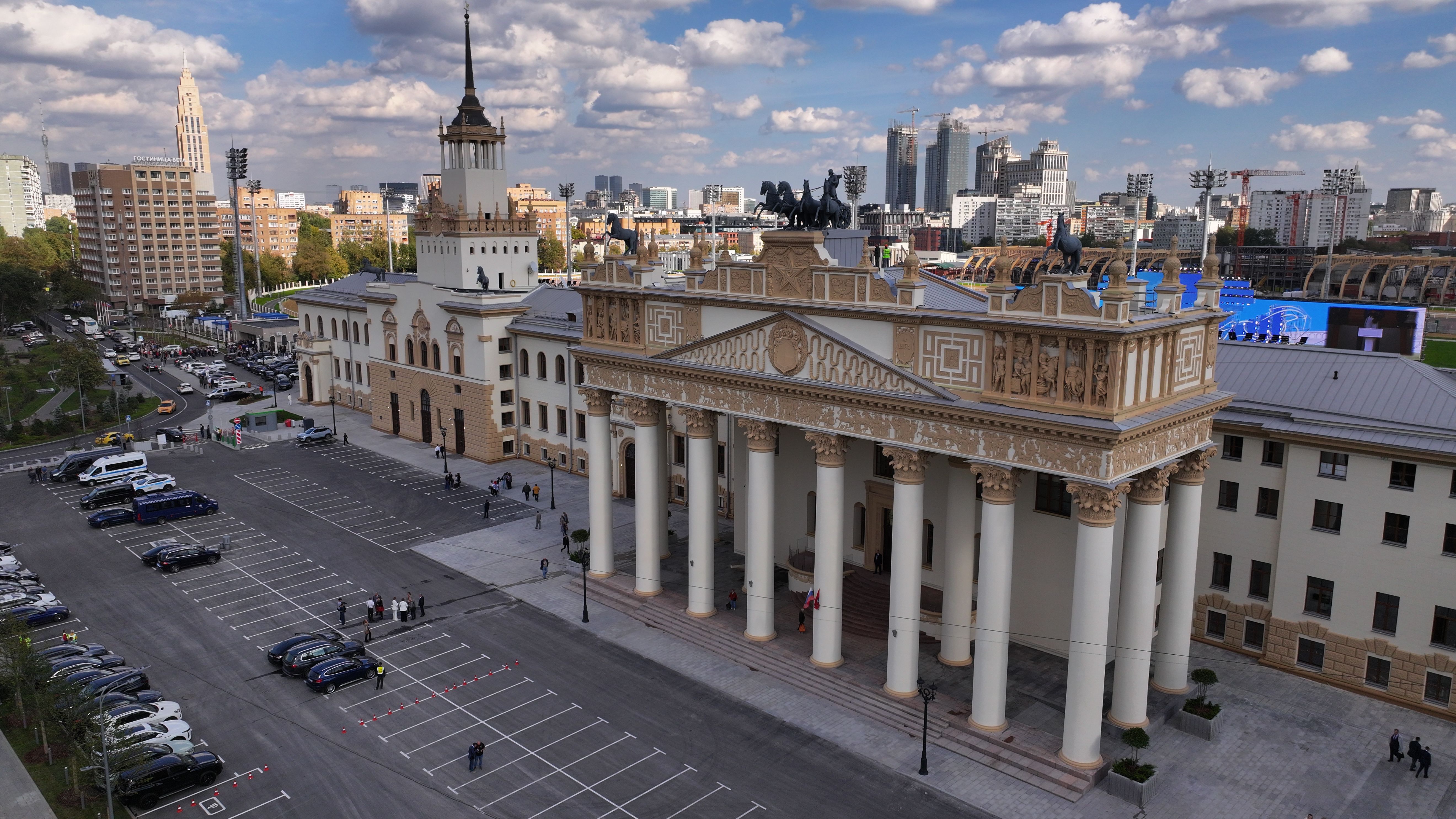 Открытие Центрального московского ипподрома после комплексной реконструкции