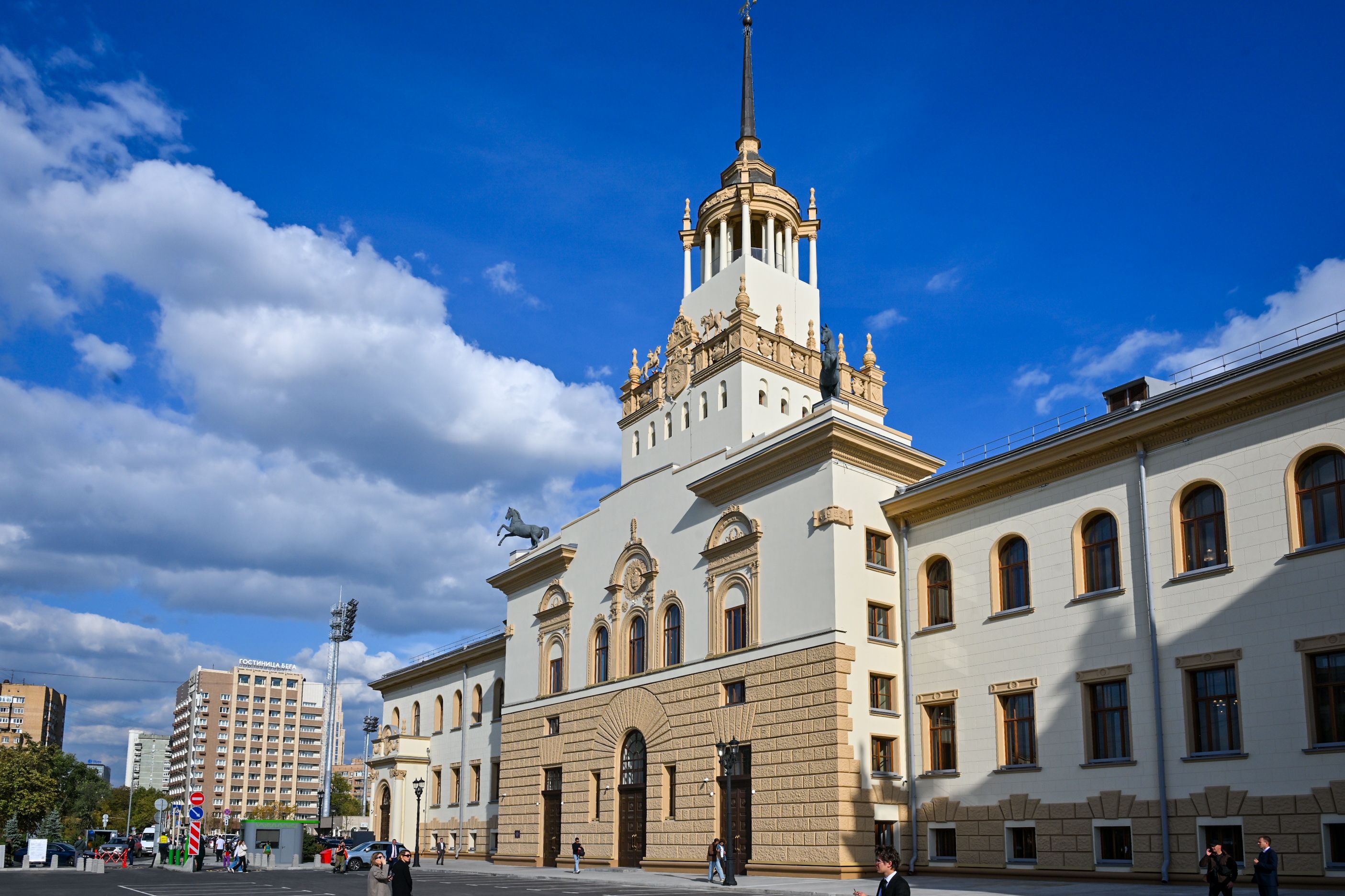 Открытие Центрального московского ипподрома после комплексной реконструкции