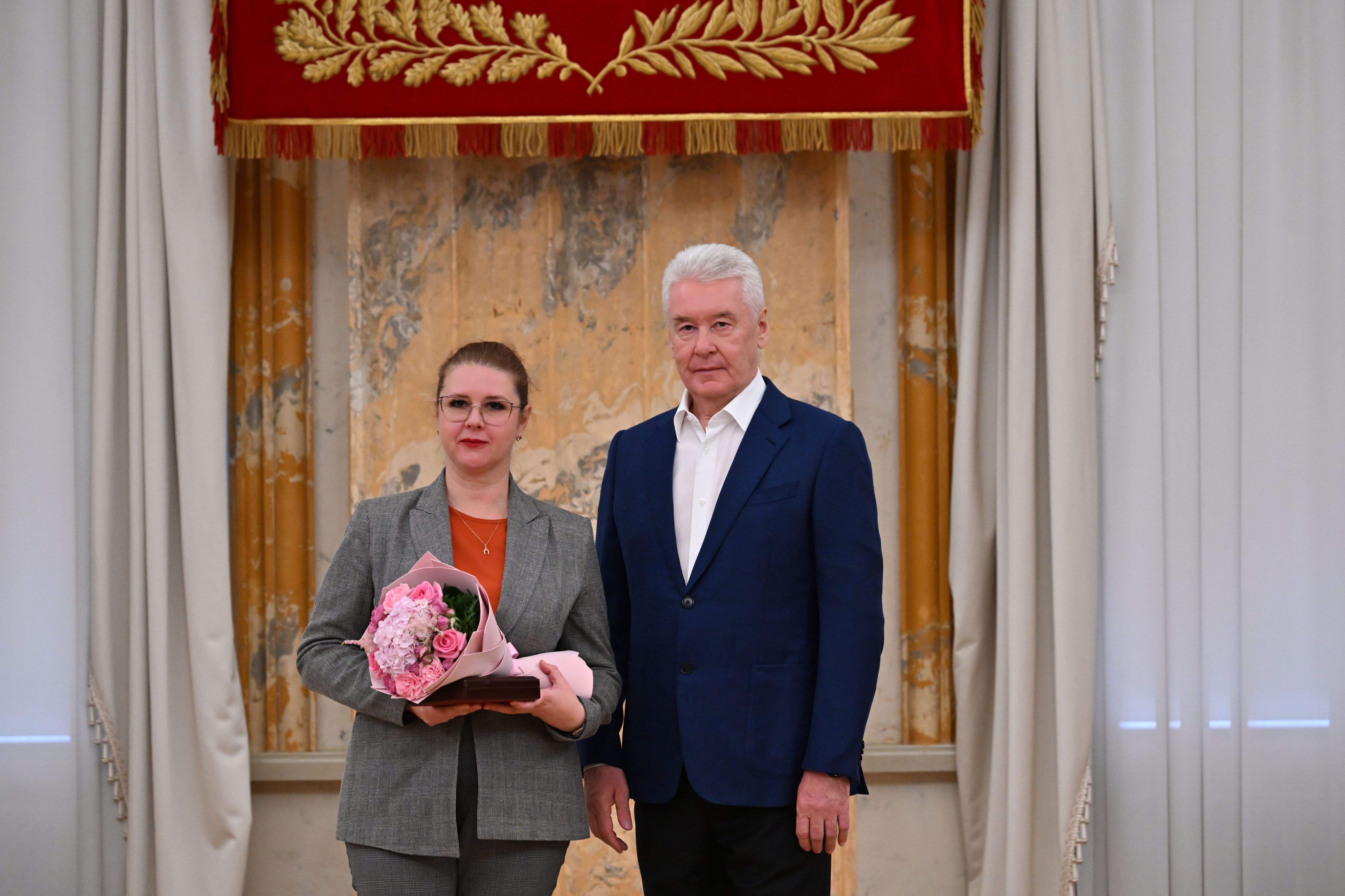 Награждение медиков Москвы, работавших в составе выездных бригад в клиниках Донбасса