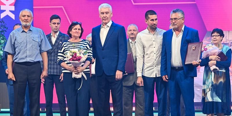 Сергей Собянин наградил лучших специалистов комплекса городского хозяйства