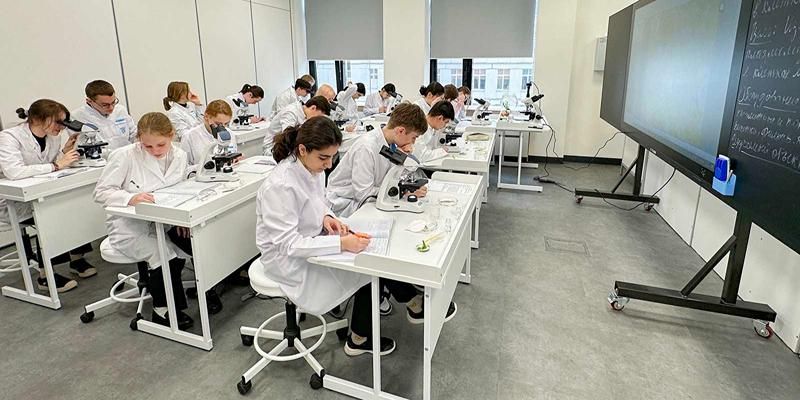 Собянин: Выпускники предпрофессиональных классов поступают в вуз по профилю