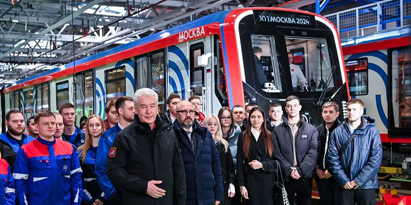 Собянин объявил о выходе на линии метро поезда нового поколения «Москва-2024»