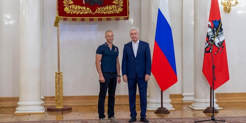 Сергей Собянин вручил государственные награды московским врачам и медсестрам