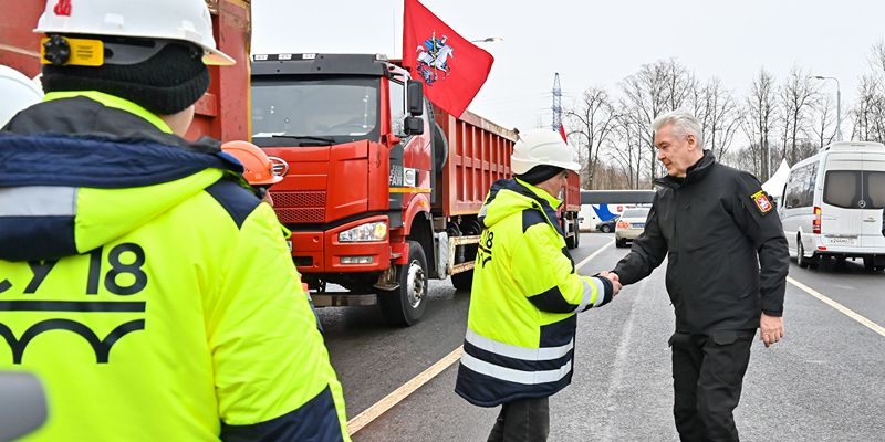 Собянин: Завершили строительство двух путепроводов около ТЦ «Мега Теплый Стан»