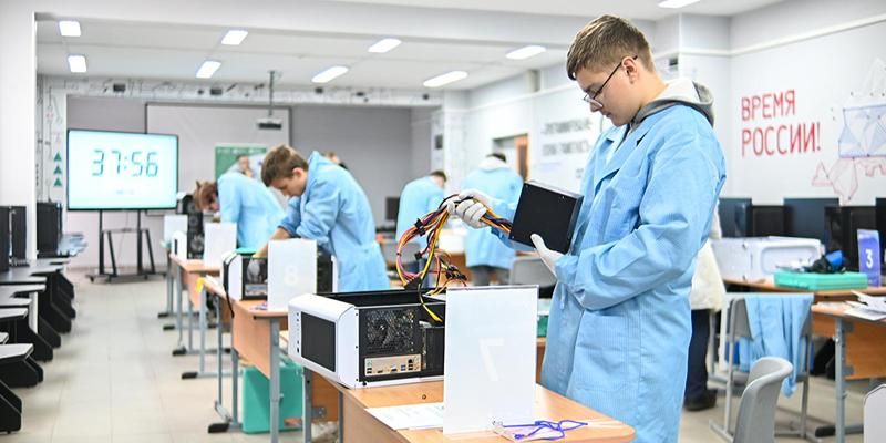 Собянин: 930 москвичей вышли в финал столичного этапа чемпионата «Абилимпикс»