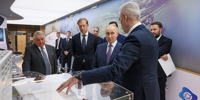 Собянин представил передовые московские разработки на Форуме будущих технологий