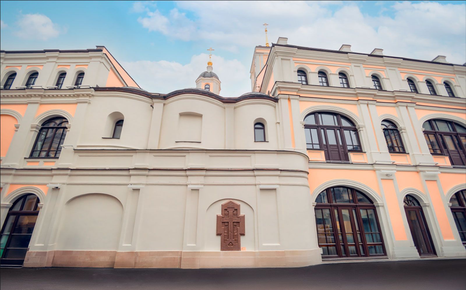 Реставрация церкви Ильи Пророка на Новгородском подворье завершена — Мэр Москвы