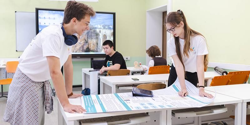Собянин поздравил московских школьников — победителей конкурса «Большие вызовы»