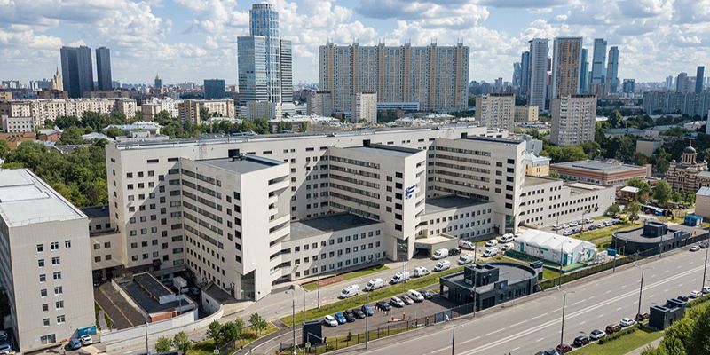 Более 13 тысяч единиц оборудования и капремонт корпусов: Сергей Собянин рассказал о модернизации Боткинской больницы