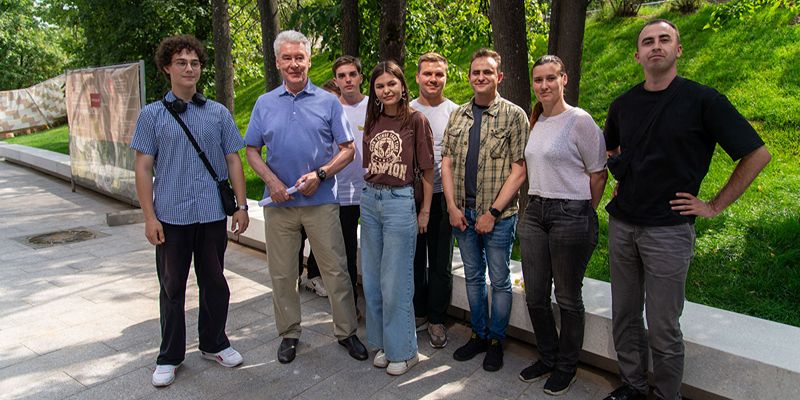 Сергей Собянин: Планируем завершить благоустройство Воробьевской набережной осенью