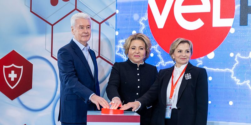 Sergei Sobyanin and Valentina Matvienko open a pharma plant in Zelenograd