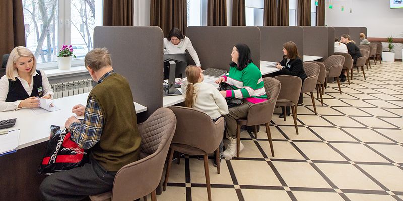 Психологическая помощь и поиск работы: как Москва поддерживает членов семей участников СВО