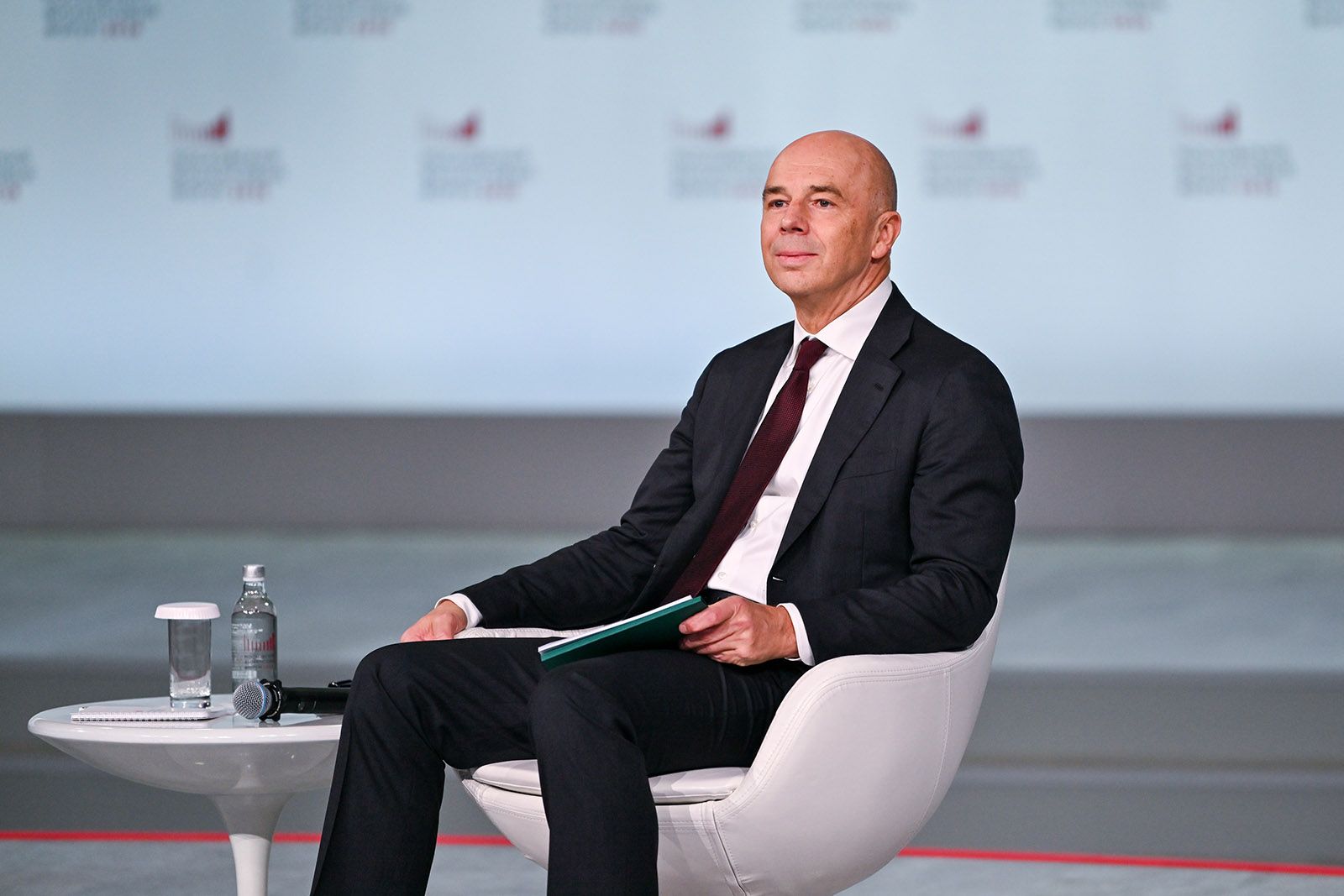 Сергей Собянин выступил на пленарной сессии Московского финансового форума