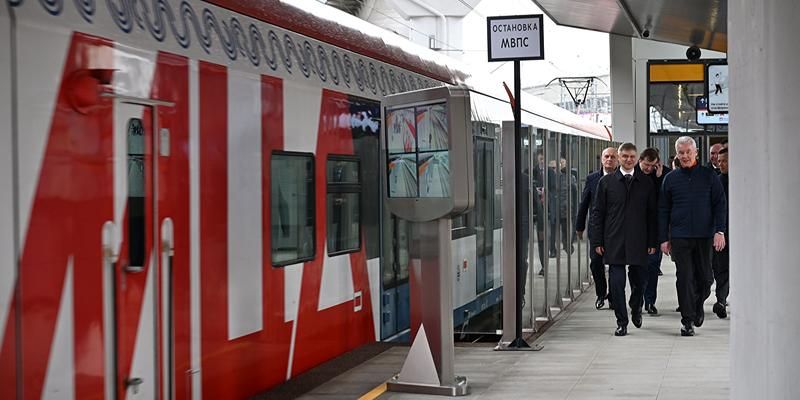 Sergei Sobyanin and Oleg Belozerov launch new Moscow-City MCD-1 urban terminal
