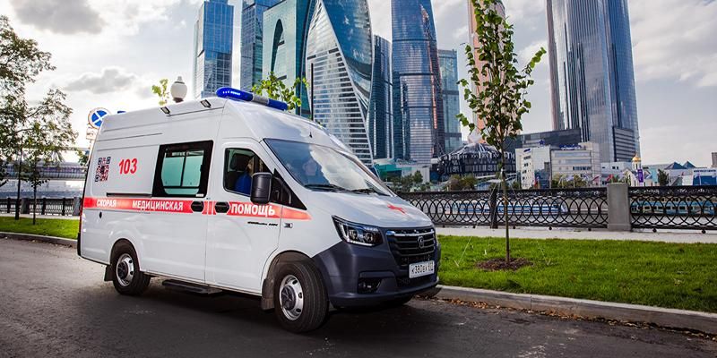 Собянин поздравил сотрудников московской скорой помощи с 105-летием службы