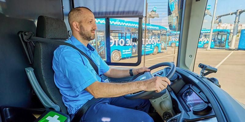 Собянин поздравил работников городского транспорта с профессиональным праздником
