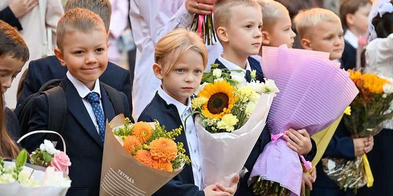 Сергей Собянин поздравил московских школьников и студентов с Днем знаний