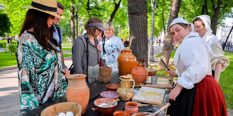 Москвичи и гости города увидят уникальные исторические реконструкции на фестивале «Времена и эпохи» — Сергей Собянин