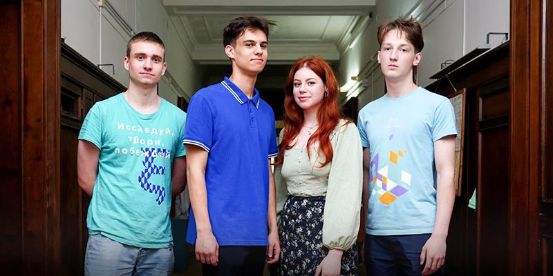 Сергей Собянин поздравил московских школьников с высокими результатами на Международной олимпиаде по биологии