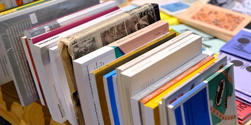Дюма, Пелевин, Стругацкие: какие книги появились в библиотеке НИКИО имени Л.И. Свержевского